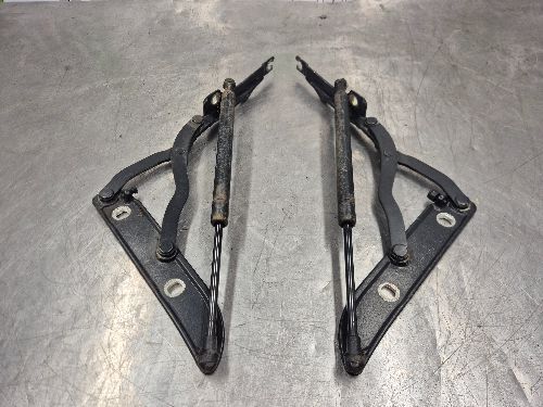 BMW Boot / Tailgate Hinges E46 3 SERIES Saloon / Coupe