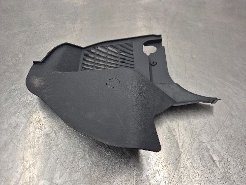 BMW Front Lateral Trim Panel O/S Drivers Right Schwarz E31 8 SERIES