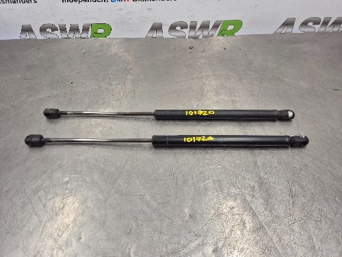 BMW E31 8 SERIES Boot Lid Struts Pair