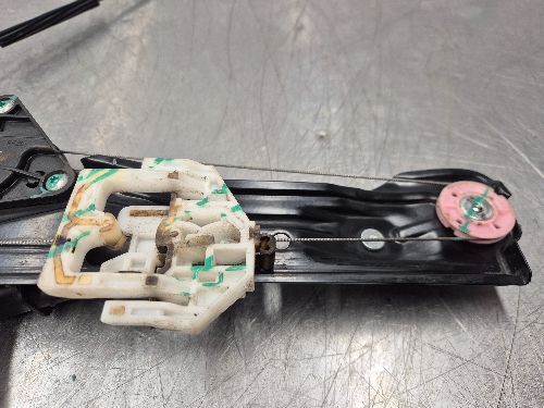 BMW F20 1 SERIES 5dr Front Window Reg & Motor N/S Passenger Left