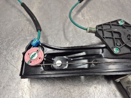 BMW F20 1 SERIES 5dr Front Window Reg & Motor N/S Passenger Left