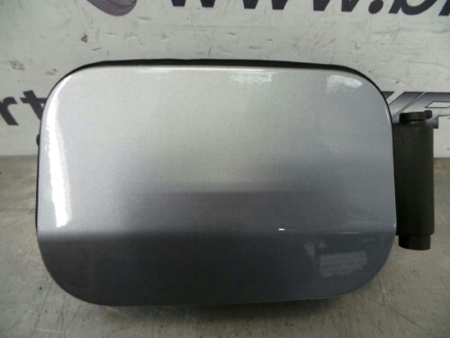 BMW E60 E61 5 SERIES Fuel Flap With Filler Pot
