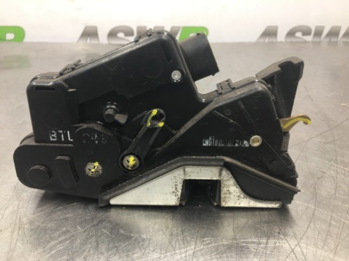 BMW 3 SERIES E46 N S F Passenger Front Door Catch Mechanism