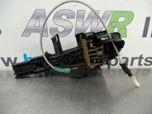 BMW E87 1 SERIES 5dr O/S Drivers Side Rear Door Handle & Carrier