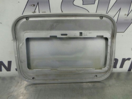 BMW E60 E61 5 SERIES Fuel Flap