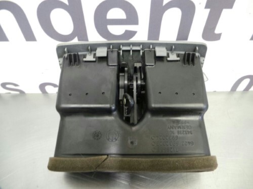 BMW E90 E91 3 SERIES Rear Centre Console Air Vent