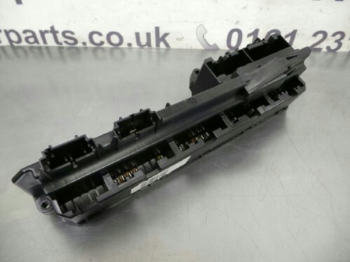 BMW E60 E61 E63 5 6 SERIES Power Distribution Fuse Box