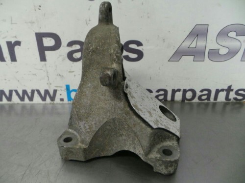 BMW E83 X3 N47 Diesel O/S Drivers Side Engine Mount Bracket