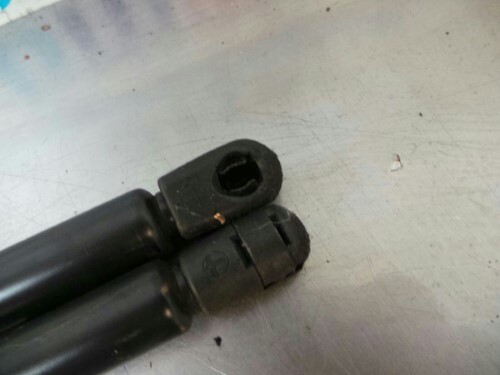 BMW E85 E86 Z4 Pair Of Bonnet Struts