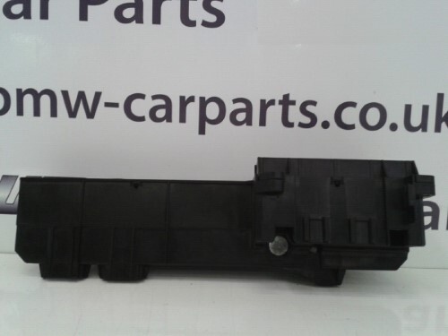 BMW E60 E61 E63 5 6 SERIES Power Distribution Fuse Box