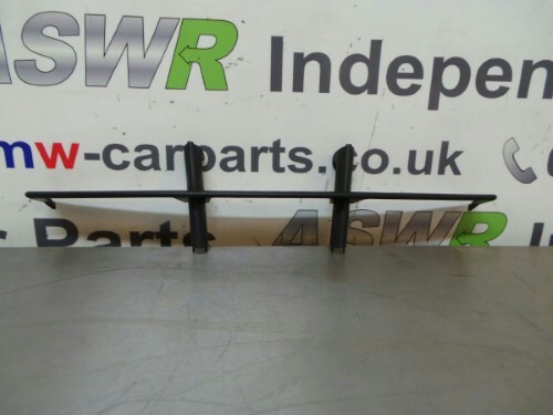 BMW E60 5 SERIES Centre Grille