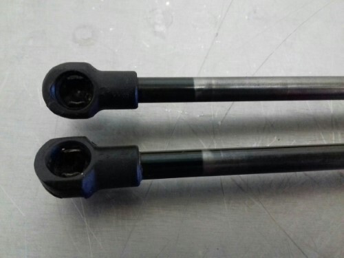 BMW Boot Tailgate Strut Pair E83 X3