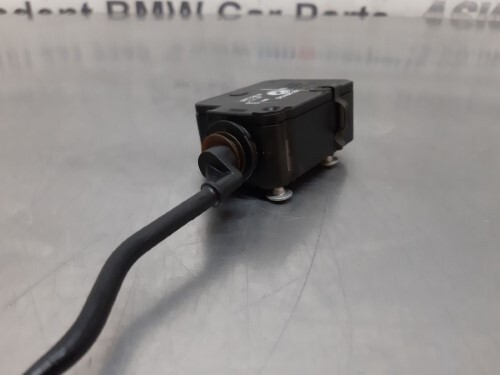 BMW E46 3 SERIES Fuel Flap Actuator