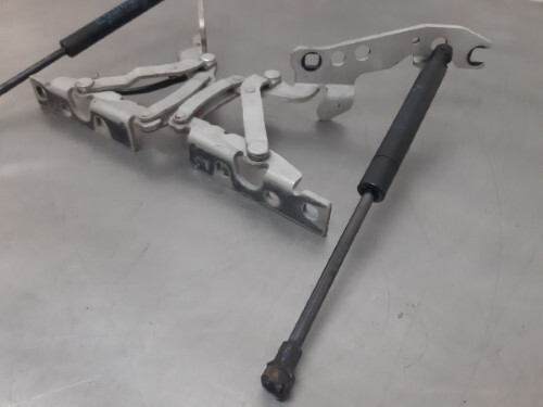 BMW 6 SERIES Bonnet Hinges Pair E63 E64 Pre LCI