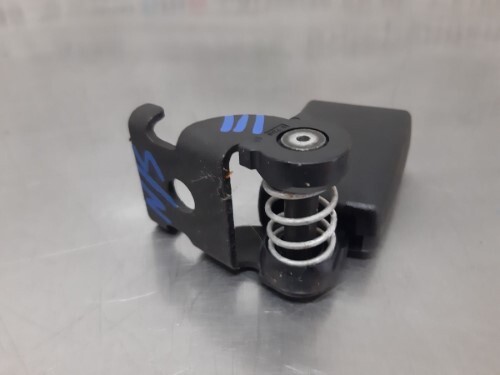 BMW Rear Seat Belt Buckle N/S Passenger Left E63 E64 6 SERIES