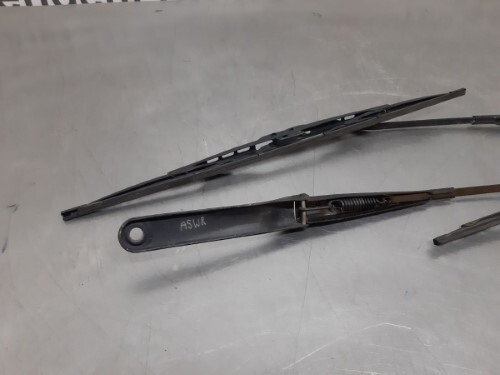 BMW Z3 Roadster Wiper Arms Pair