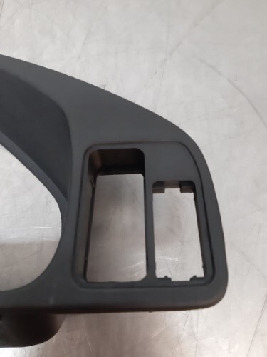 BMW E31 8 SERIES Instrument Cluster Speedo Clock Surround