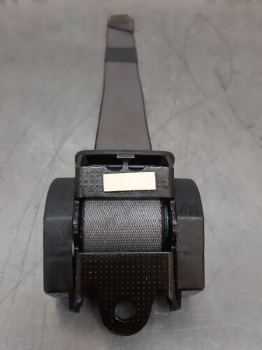 BMW E31 8 SERIES Right Or Left Rear Seat Belt