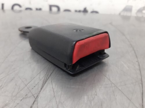 BMW E31 8 SERIES Rear Seat Belt Buckle Right Or Left