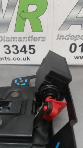 BMW E46 3 SERIES E83 X3 Boot Tailgate Catch