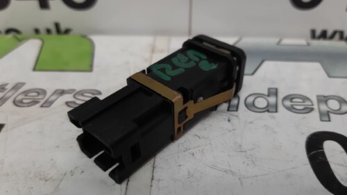 BMW E31 8 SERIES Heated Rear Window Switch