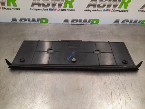 BMW E31 8 SERIES Rear Number Plate Holder Plinth