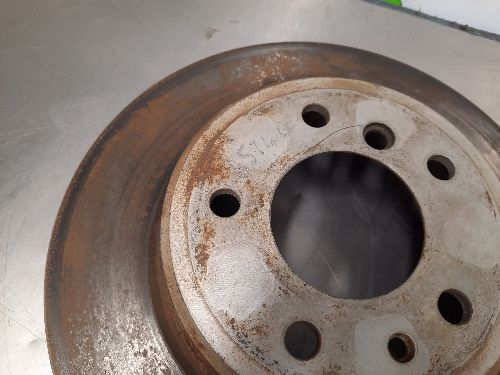 BMW E31 8 SERIES Pair Of Rear Brake Discs (324X12)