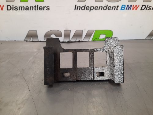 BMW E31 8 SERIES O S R Drivers Side Rear Bumper Bracket