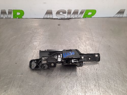 BMW E71 X6 N S R Passenger Side Rear Interior Door Handle