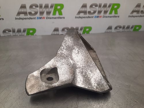BMW E65 7 SERIES 730d N S Passenger Side Engine Mount Bracket