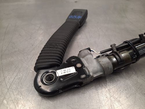 BMW E65 E66 7 SERIES Front Seat Pre Tensioner O/S Drivers Side