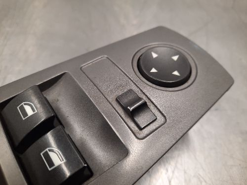 BMW E65 E66 7 SERIES O S F Drivers Side Front Window Switch