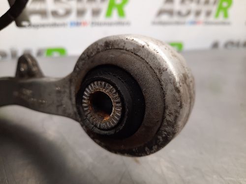 BMW E65 E66 7 SERIES O S F Drivers Side Front Hub