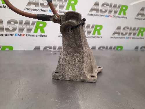 BMW E65 E66 7 SERIES N62 N62N O/S Drivers Side Engine Bracket