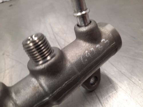 BMW Fuel Injector Rail B37 DIESEL F20 F21 F45 F46 1 2 SERIES F48 X1