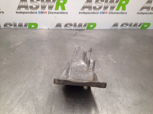 BMW E46 3 SERIES N42 NS Passenger Side Engine Mount Bracket