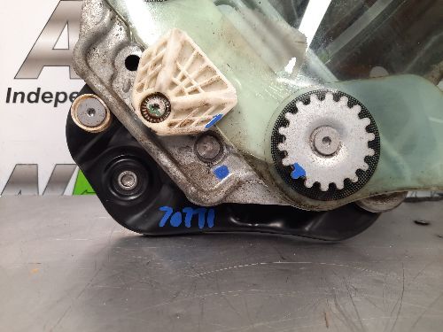 BMW 1 SERIES Window Regulator / Glass O/S Rear E88 Convertible