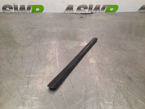 BMW Wing Moulding E31 8 SERIES N S F Passenger side