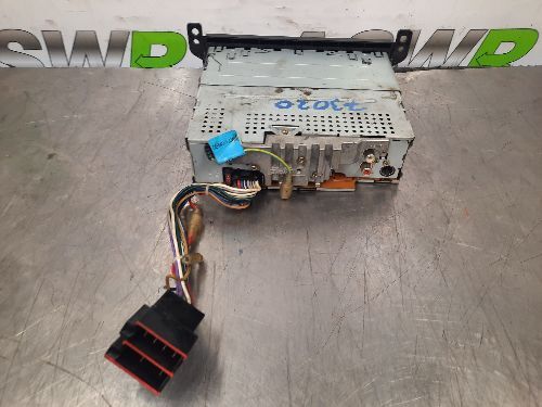 KENWOOD KDC-3027 CD FM HEAD UNIT RADIO