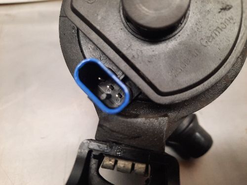 BMW Auxiliary Water Pump G30 G31 F90 G32 G11 G12 G14 5 6 7 8 SERIES