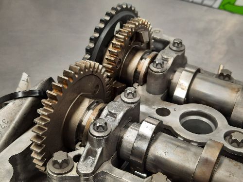 BMW Cylinder Head B37 Diesel F45 F46 2 SERIES / F48 X1