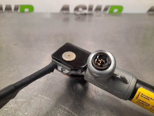 BMW Rear Seat Belt Tensioner E60 E61 5 SERIES O/S Drivers Right