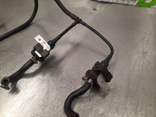 BMW Fuel Tank Breather Valves S85 Petrol E60 E61 M5 E63 E64 M6