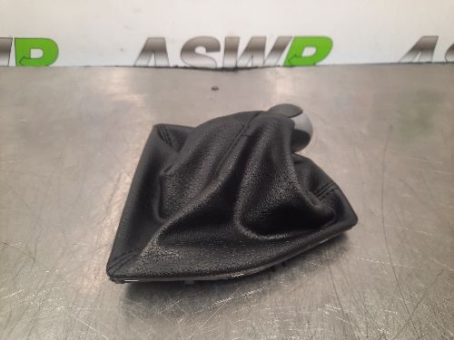 BMW 6 Speed Leather Gearknob with Gaiter F20 F21 1 SERIES