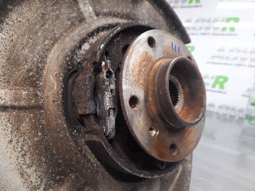 BMW 5 SERIES Hub Wheel Rear O/S Drivers Right Side E61 Touring