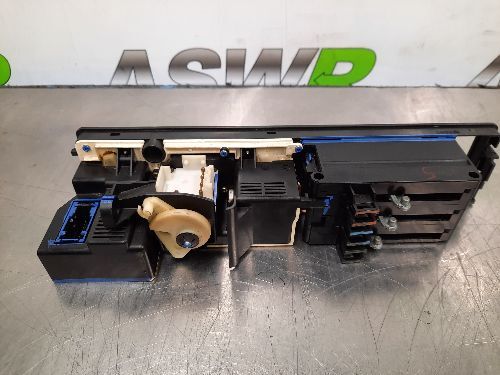 BMW E34 5 SERIES Heater Control Panel