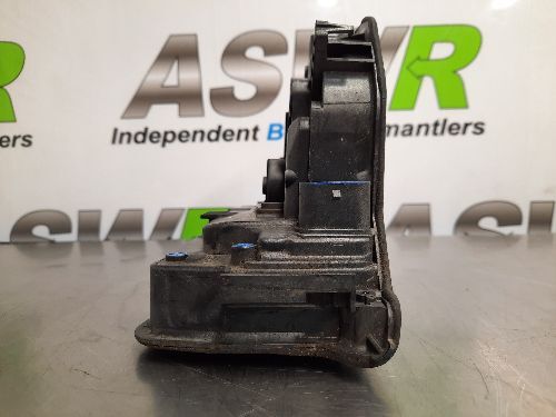 BMW Door Catch Front N/S Left Passenger F45 F46 G11 F48
