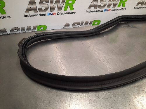 BMW F48 X1 Tailgate Rubber Seal Gasket Weatherstrip