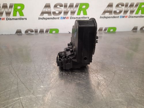 BMW E & F Generation Door Catch Front O/S Drivers