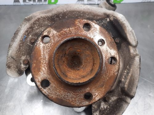 BMW Wheel Hub Front O/S Drivers Right F20 F21 F22 1 2 SERIES